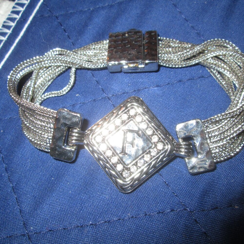 F Initial Braclet - image 2